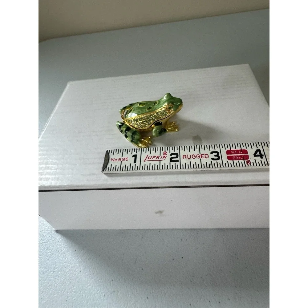 Gorgeous Green Enamel Frog Trinket Box - Jeweled Gold Tone w/ Magnetic Closure